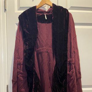 Free People longline hooded sweater, great condition, size L
